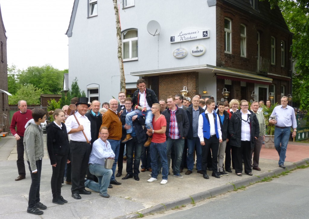 maibaumversteigerung2013