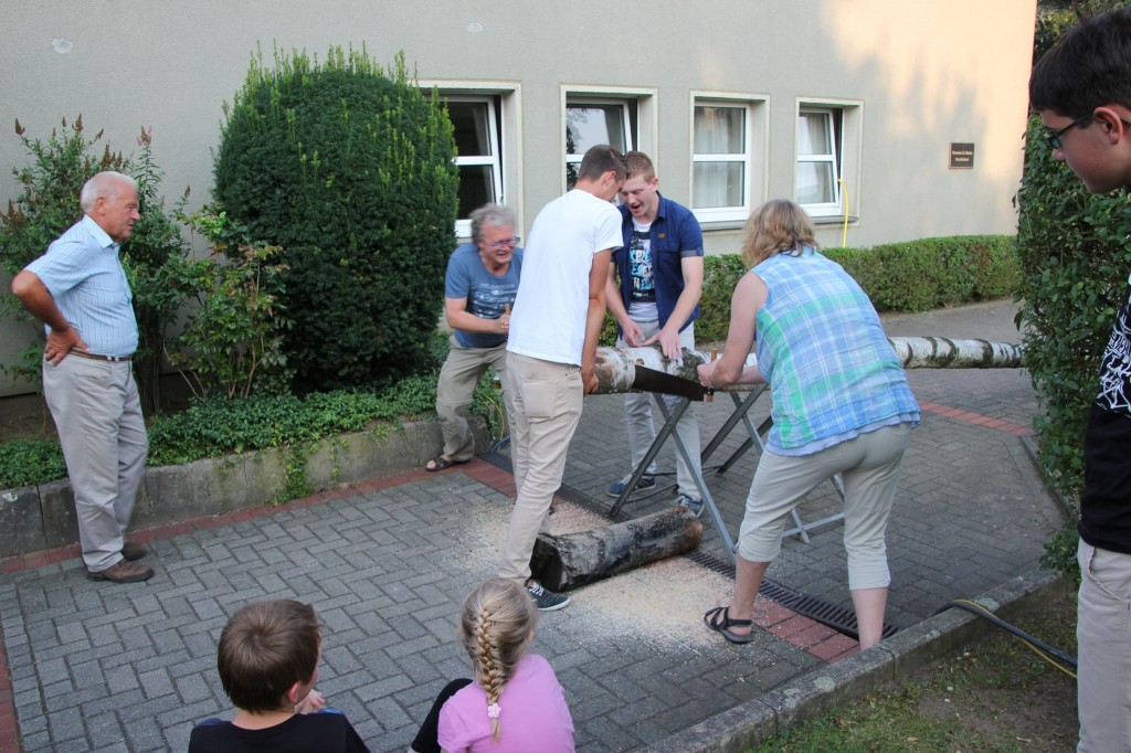 10569753_725056937560569_366281225_o