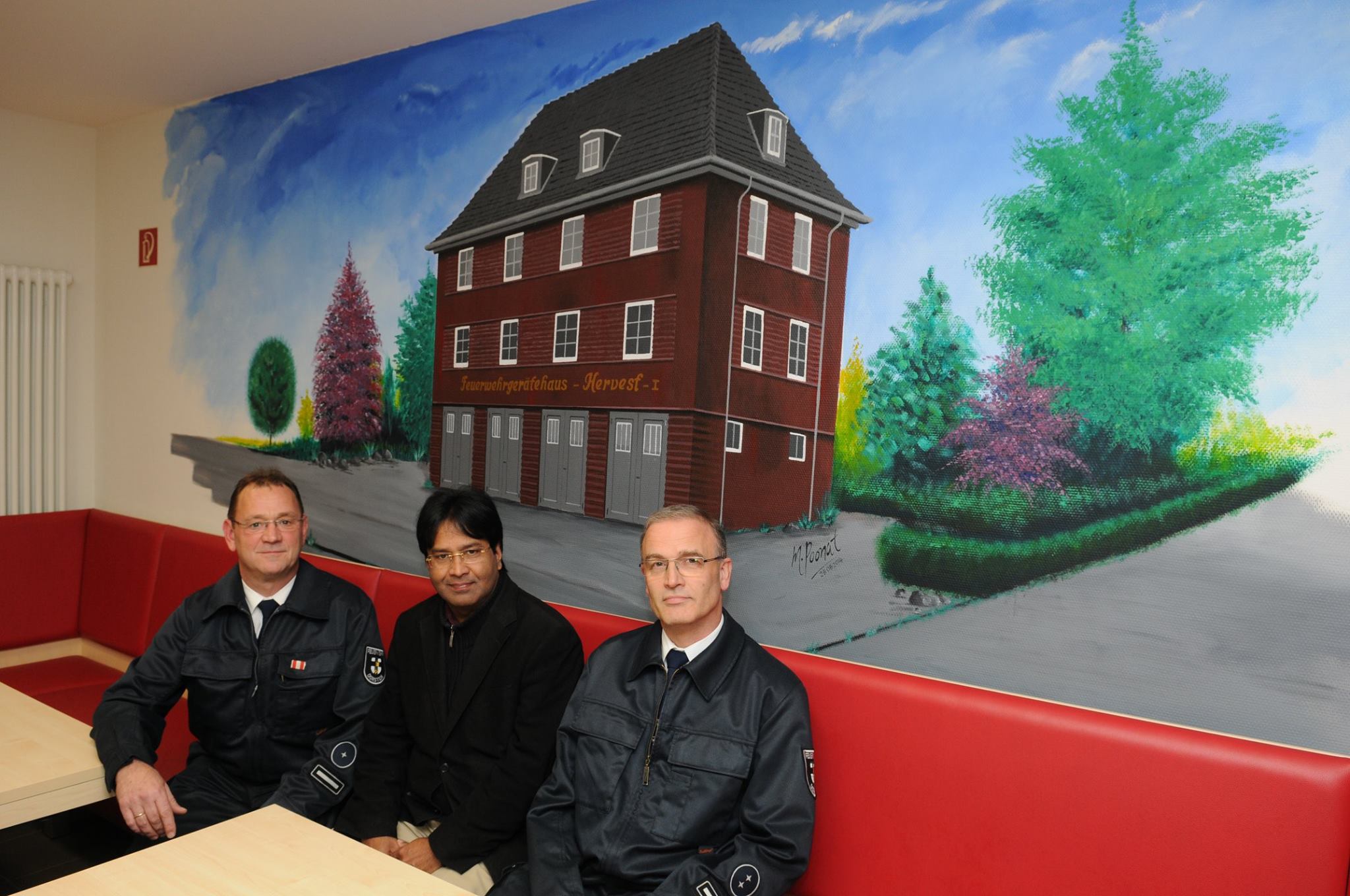 2014-10-30-altes-Feuerwehrgeraetehaus-Poonat