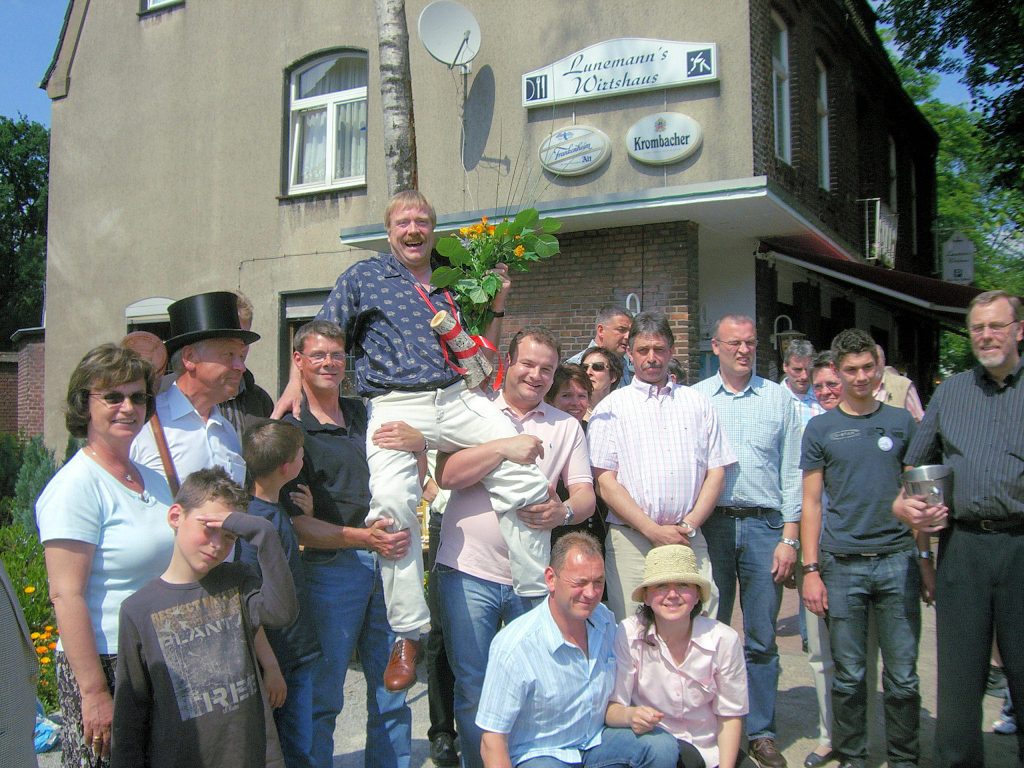 Maibaumversteigerung2008-6970b