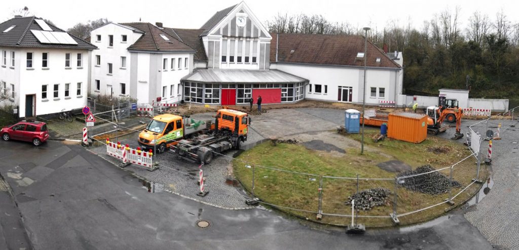 2017-03-21-Bahnhofsvorplatz-Rondell